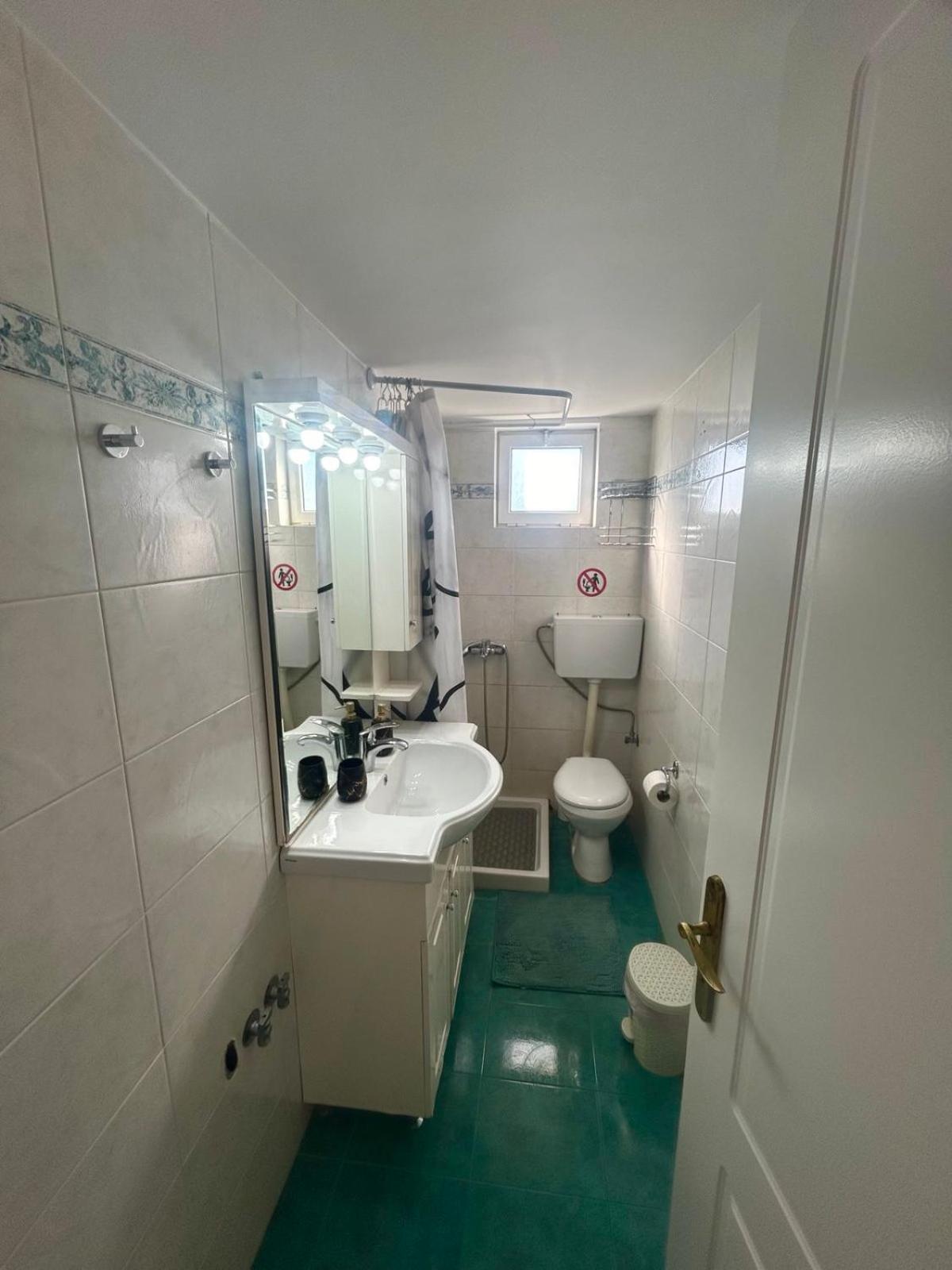 Aktis Apartment Near Airport Artemida  Exterior foto